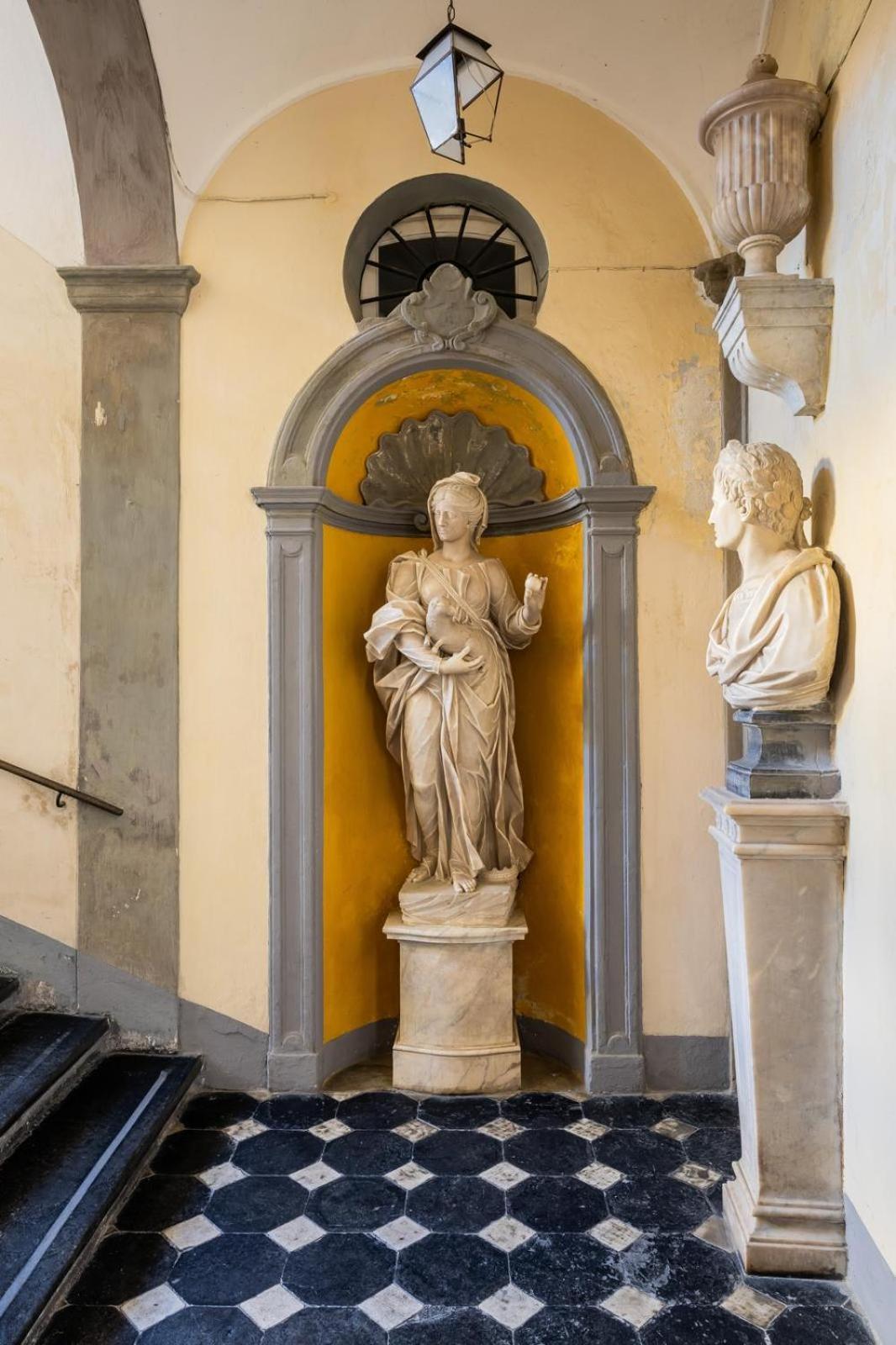 La Foresteria Di Palazzo Picedi Benettini Sarzana Exterior foto